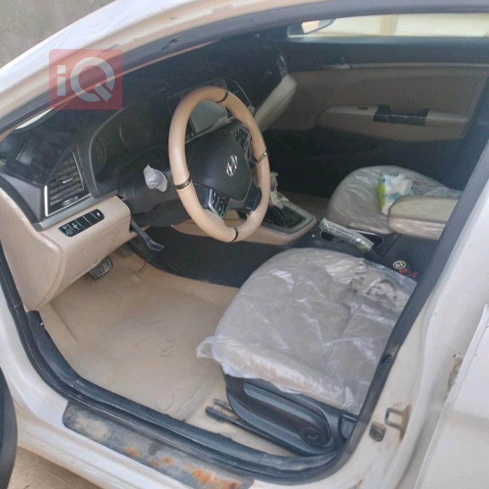 هيونداي النترا